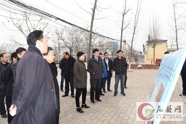 水利部規(guī)劃司副司長(zhǎng)喬建華來(lái)我縣調(diào)研黃河下游灘區(qū)建設(shè)工作