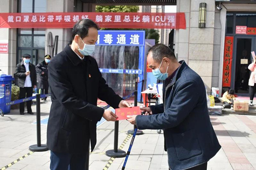 【河南供稿】【出彩河南人——戰(zhàn)“疫”一線的最美身影】許昌市：守護(hù)馳援武漢抗“疫”醫(yī)護(hù)人員后方