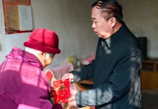 范縣縣領(lǐng)導(dǎo)到顏村鋪鄉(xiāng)開展春節(jié)走訪慰問活動